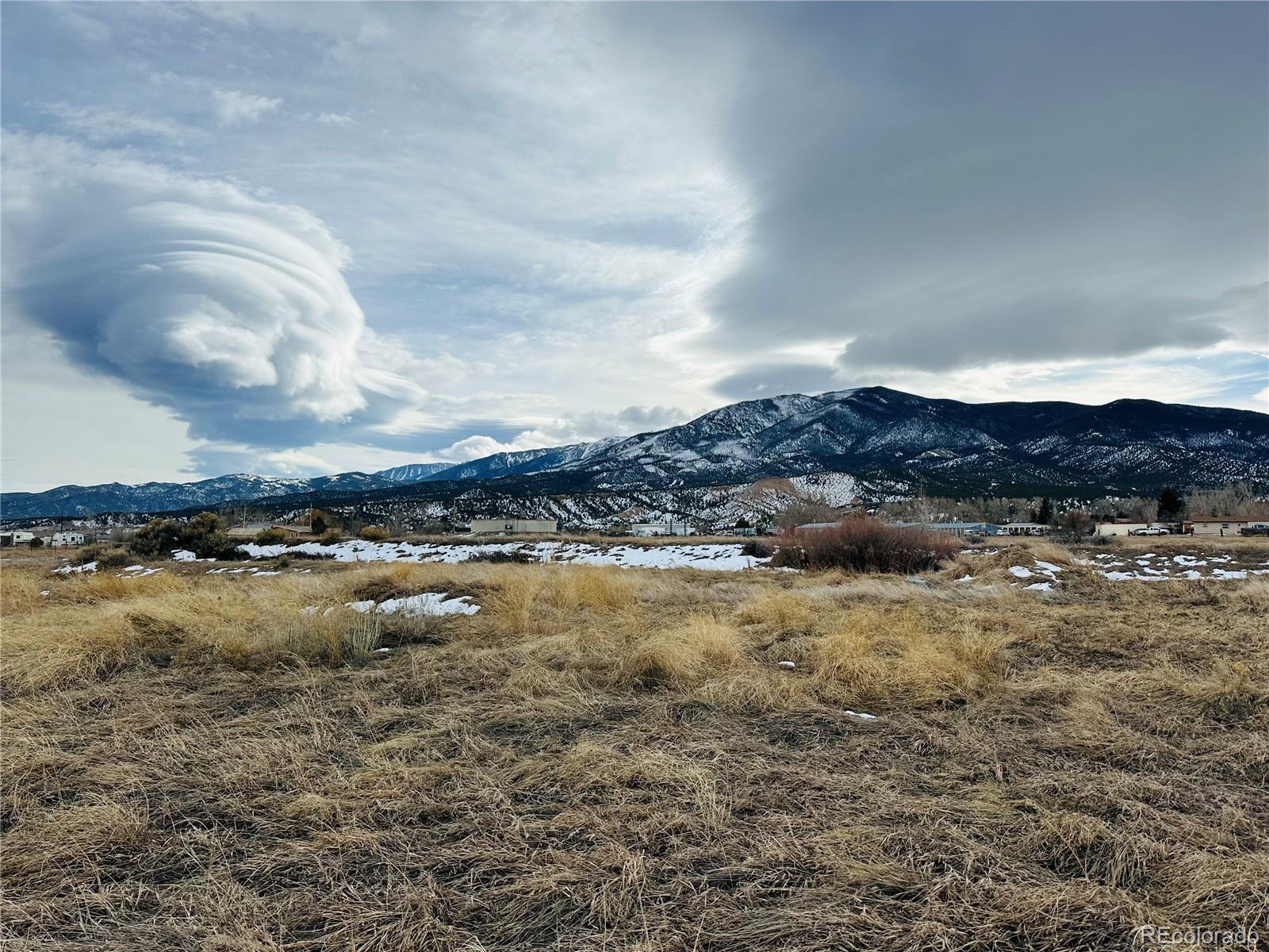 7690 Meadowlark Lane