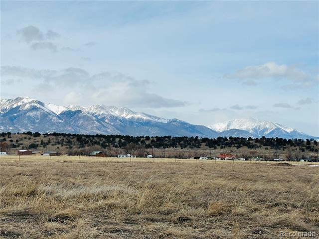 7690 Meadowlark Lane