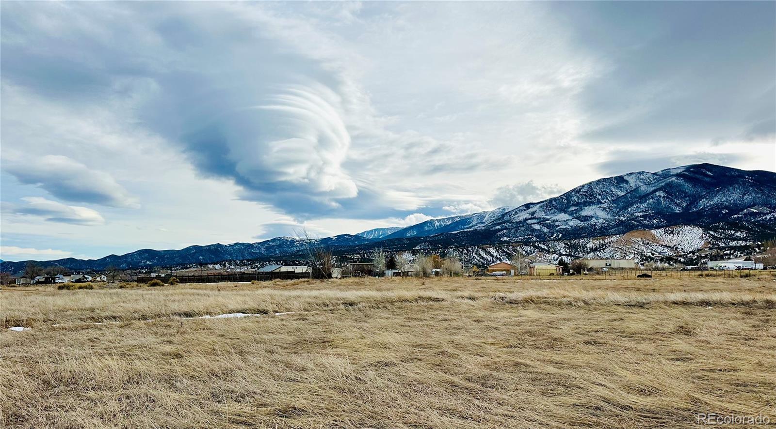 7690 Meadowlark Lane