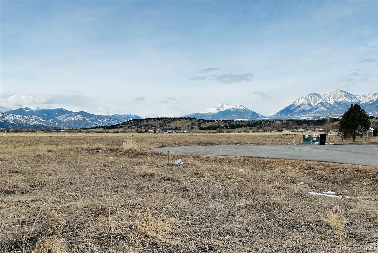 7690 Meadowlark Lane