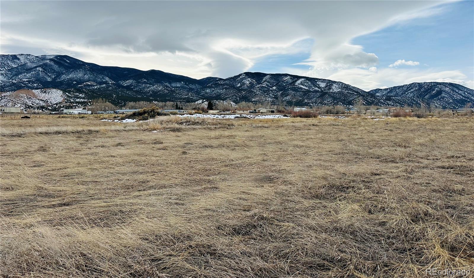 7690 Meadowlark Lane