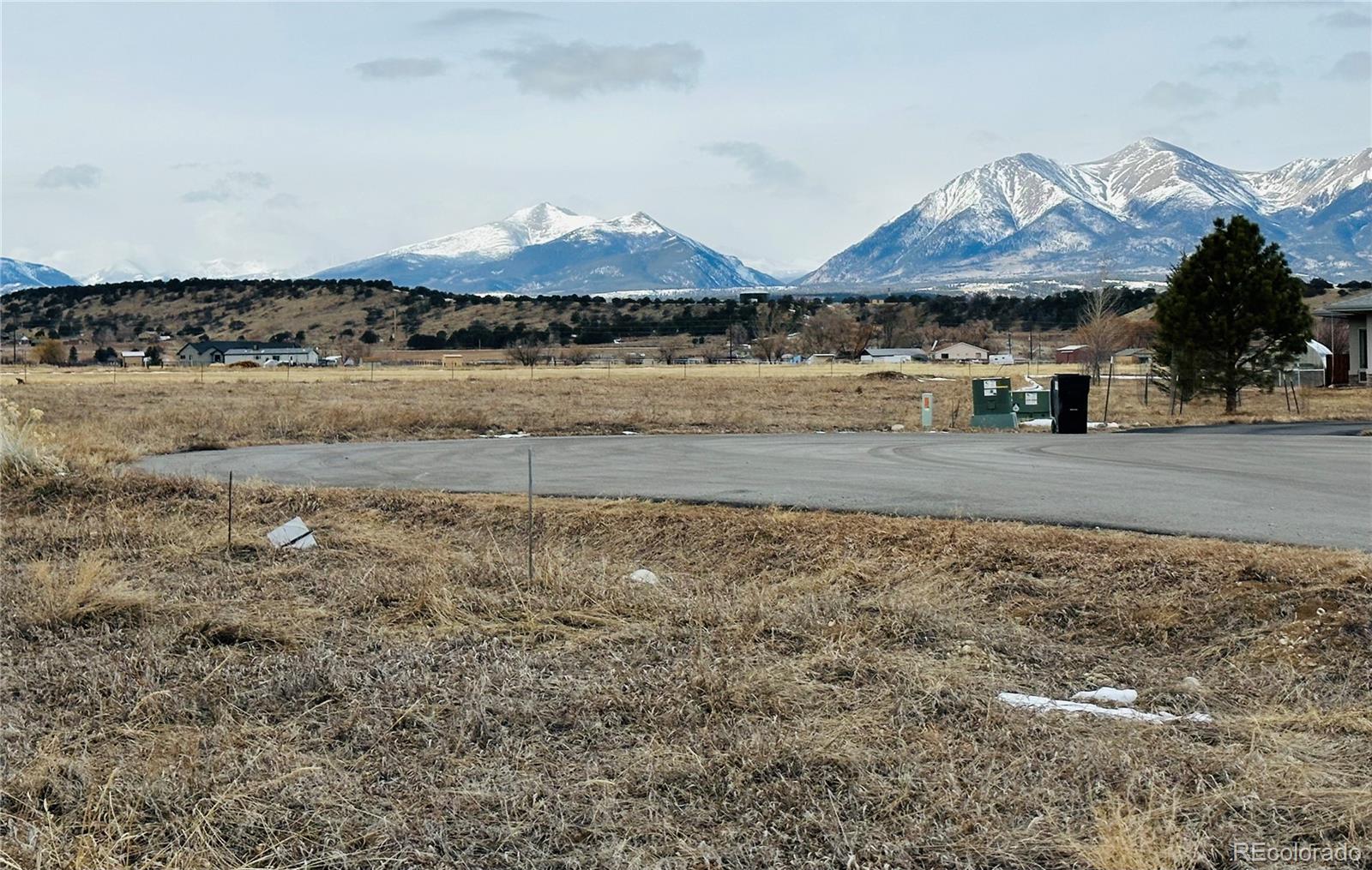 7690 Meadowlark Lane