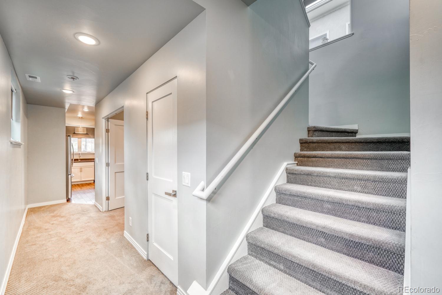 926 W Second Street