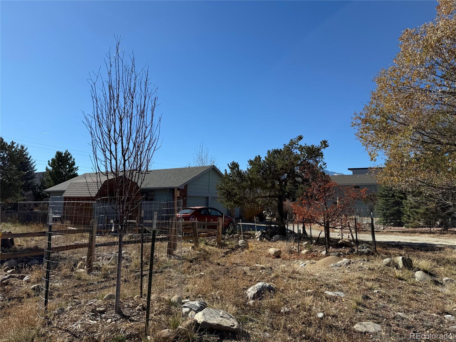 715 E Arkansas Street