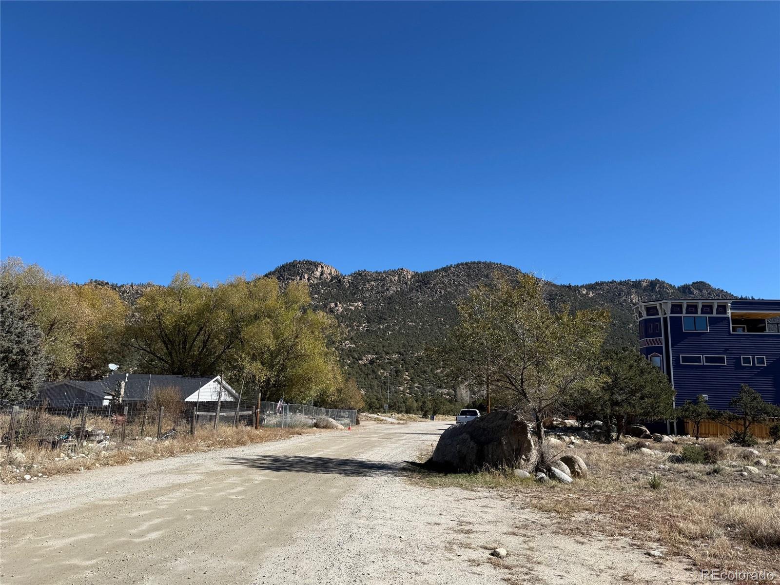 715 E Arkansas Street