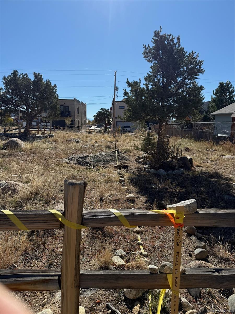 715 E Arkansas Street