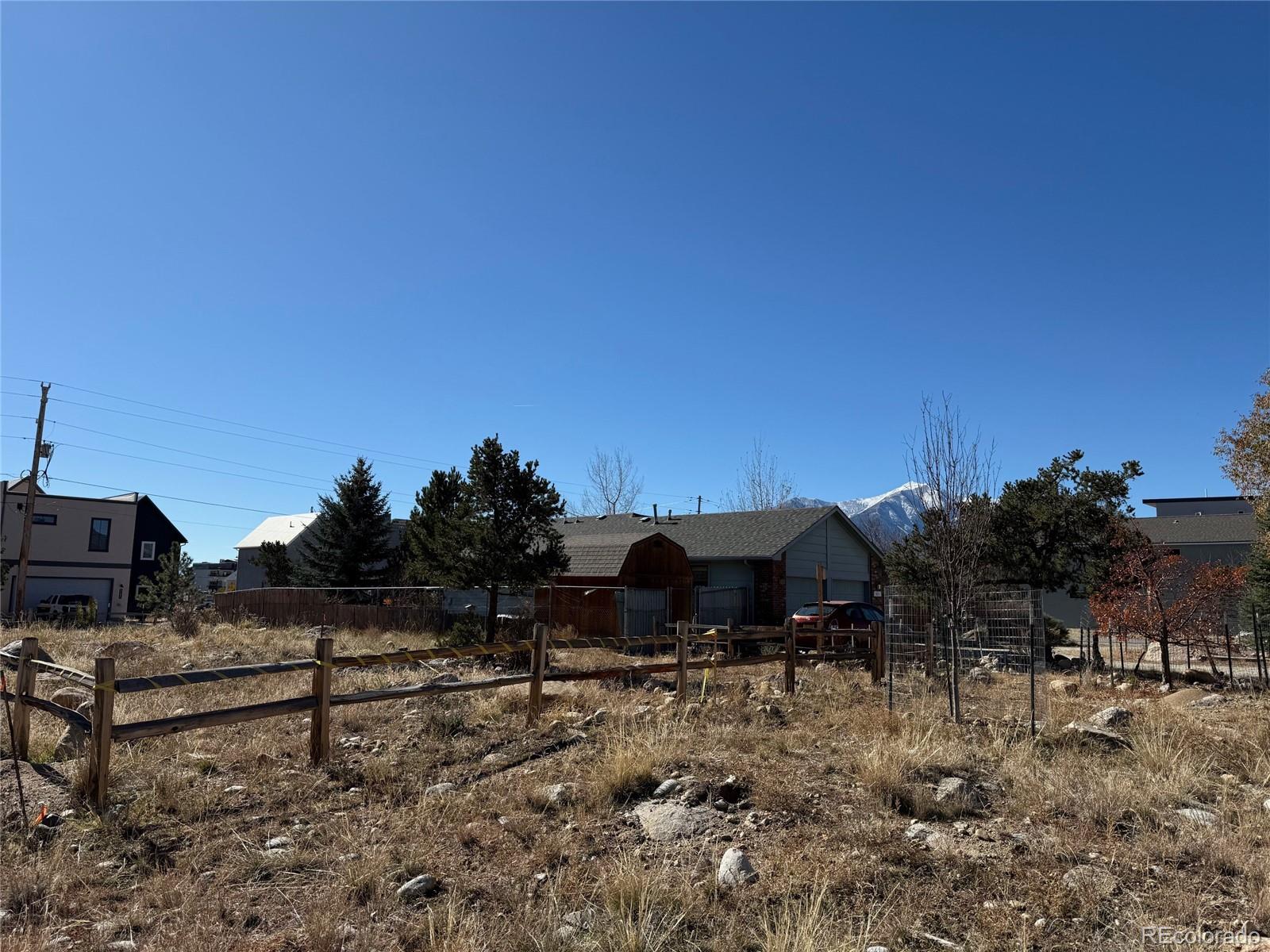 715 E Arkansas Street