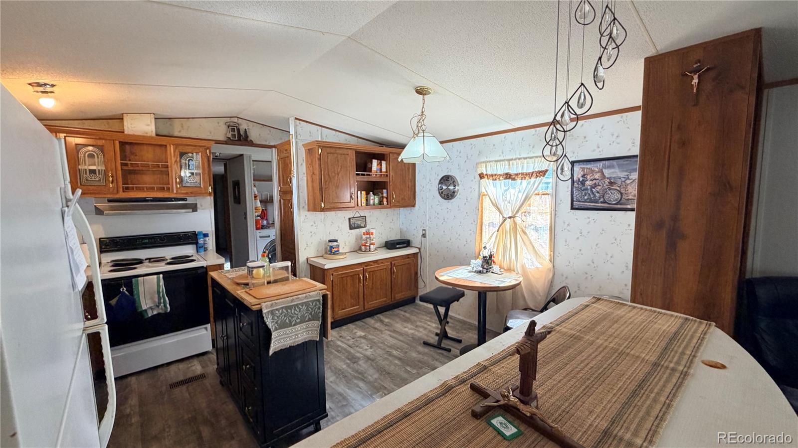 611 W Main St #8