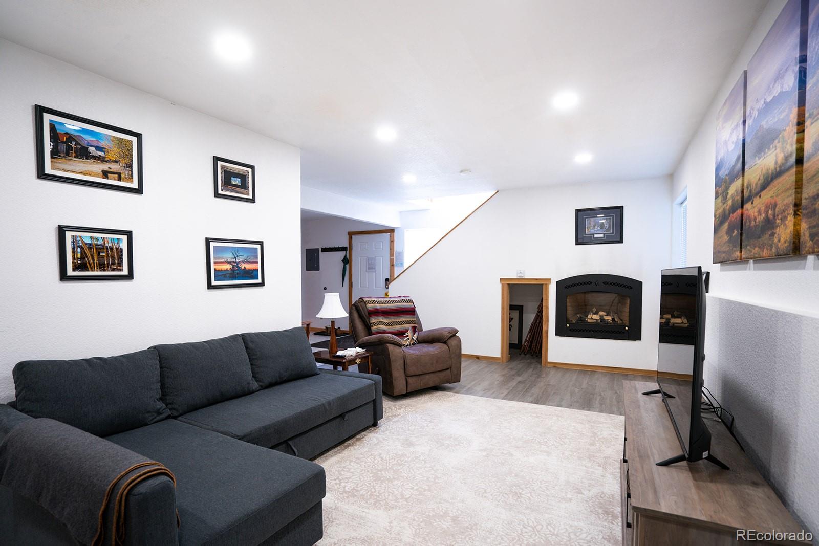 2478 W Longbow