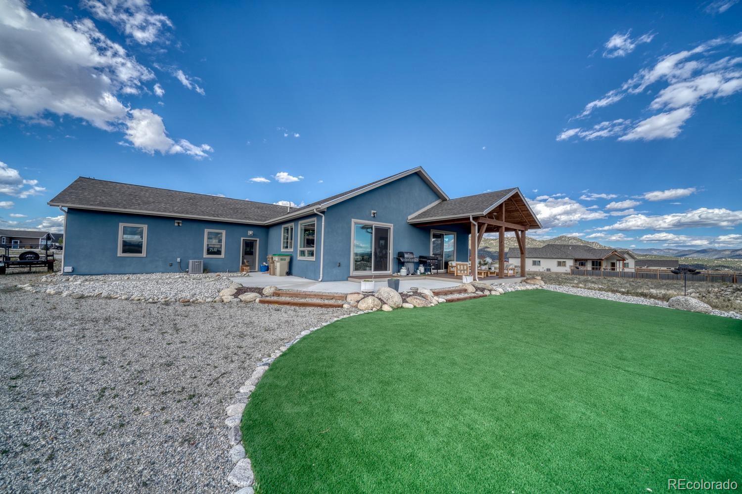 15669 Paintbrush Street
