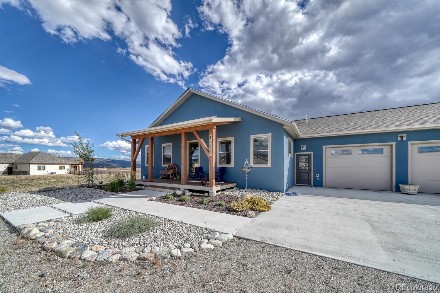 15669 Paintbrush Street