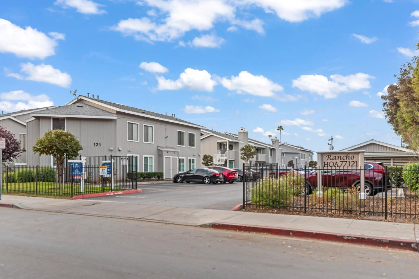 121 Rancho Drive Unit: D