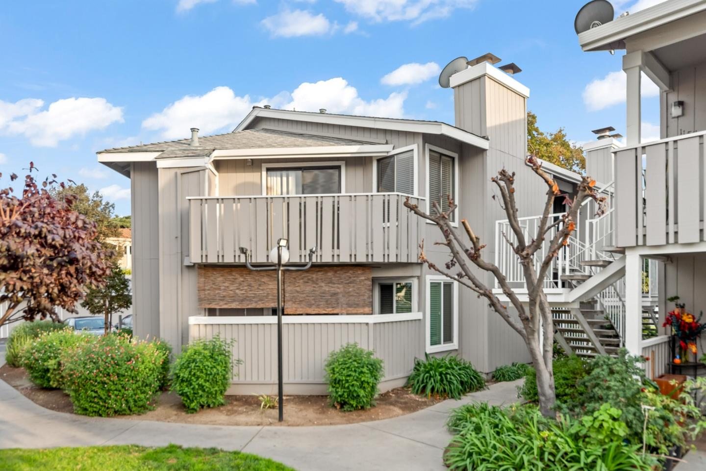 121 Rancho Drive Unit: D
