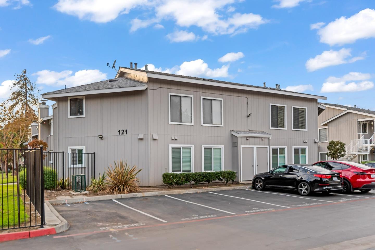 121 Rancho Drive Unit: D