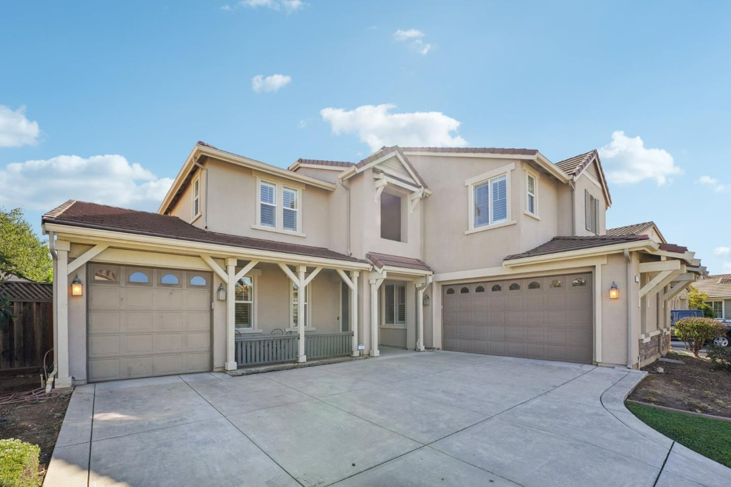17450 Shelton WAY