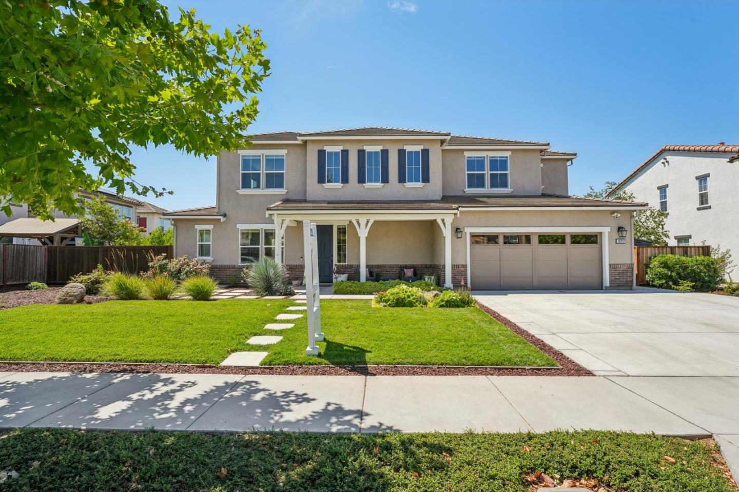 18713 White Moon Drive