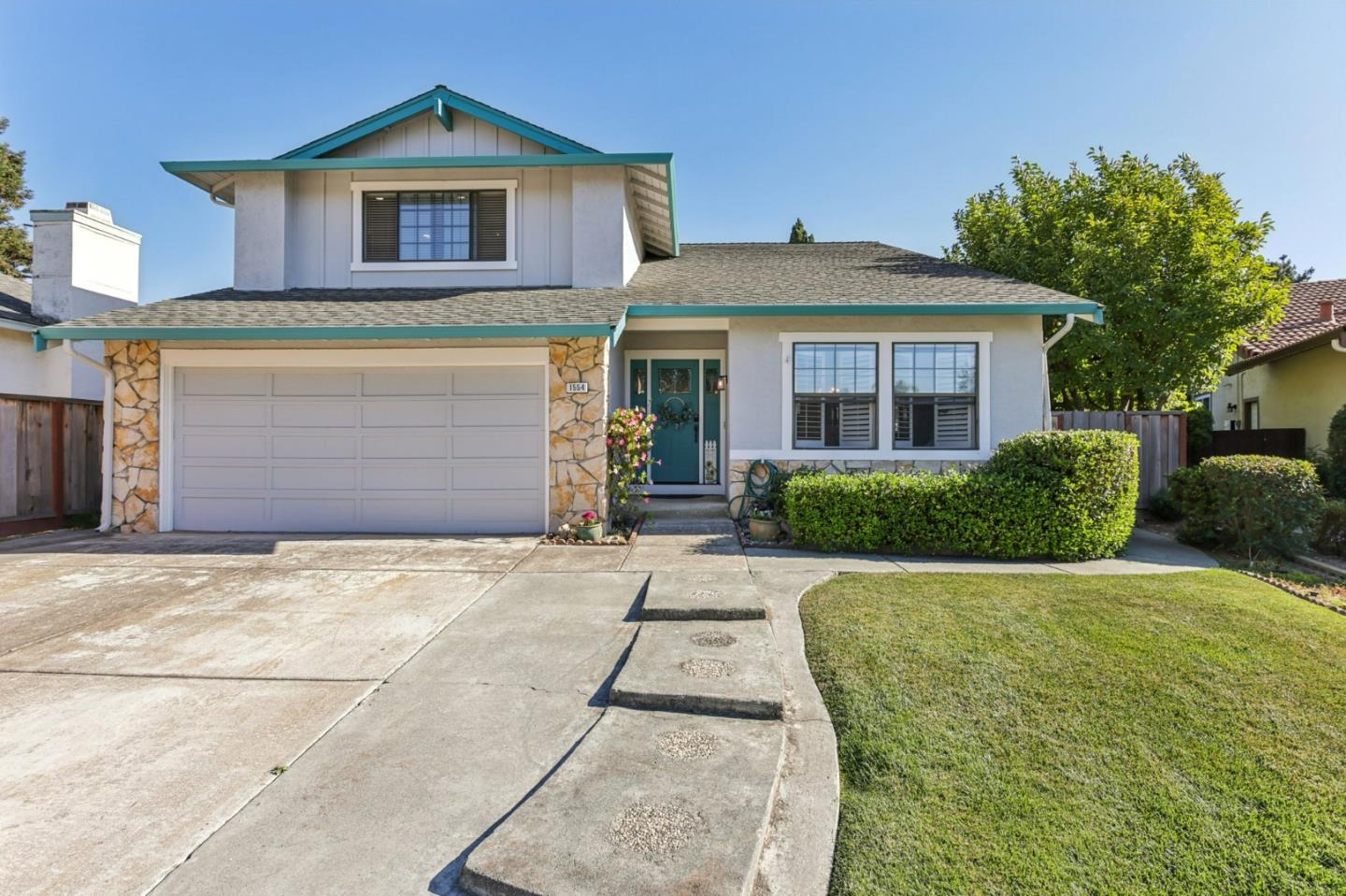 1554 Gilbert Place