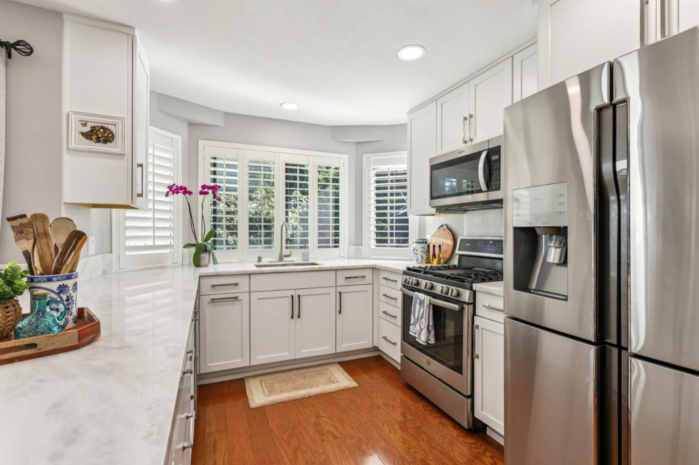 1554 Gilbert Place