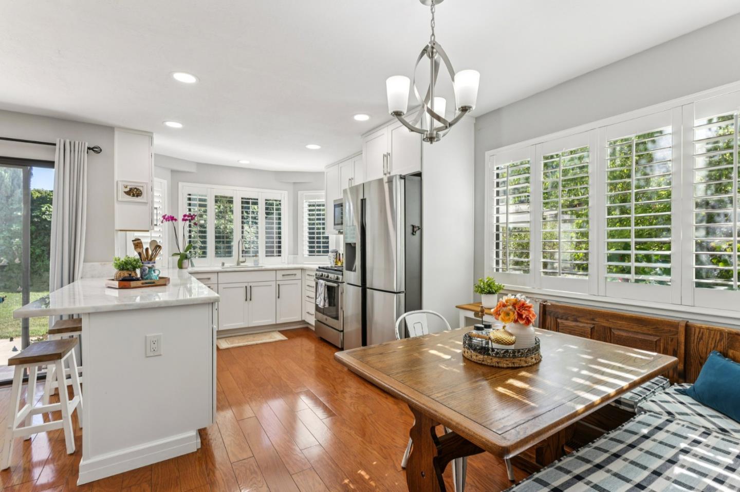 1554 Gilbert Place