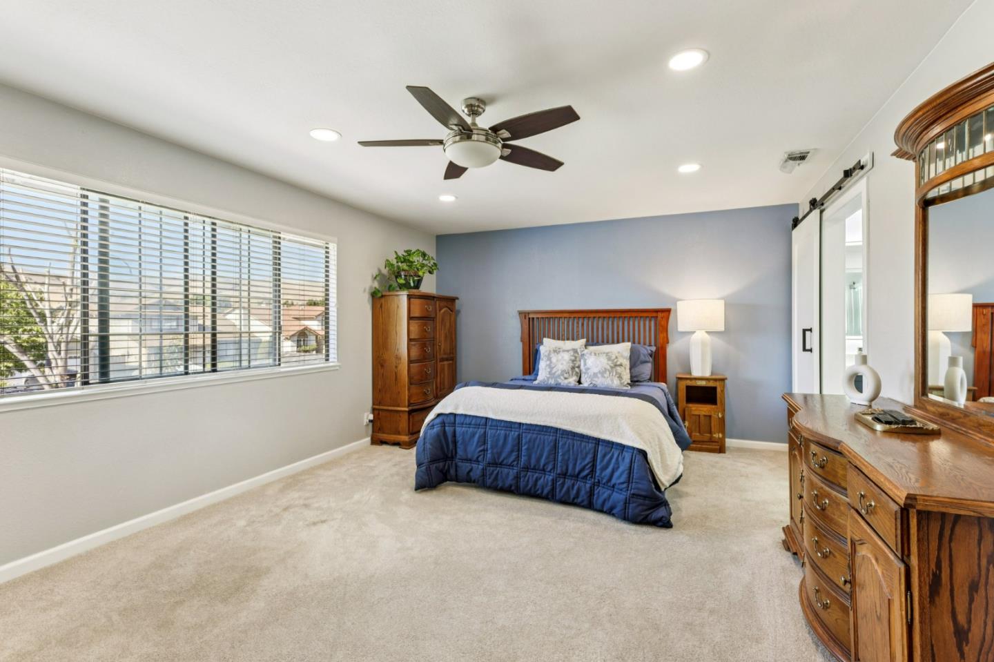 1554 Gilbert Place