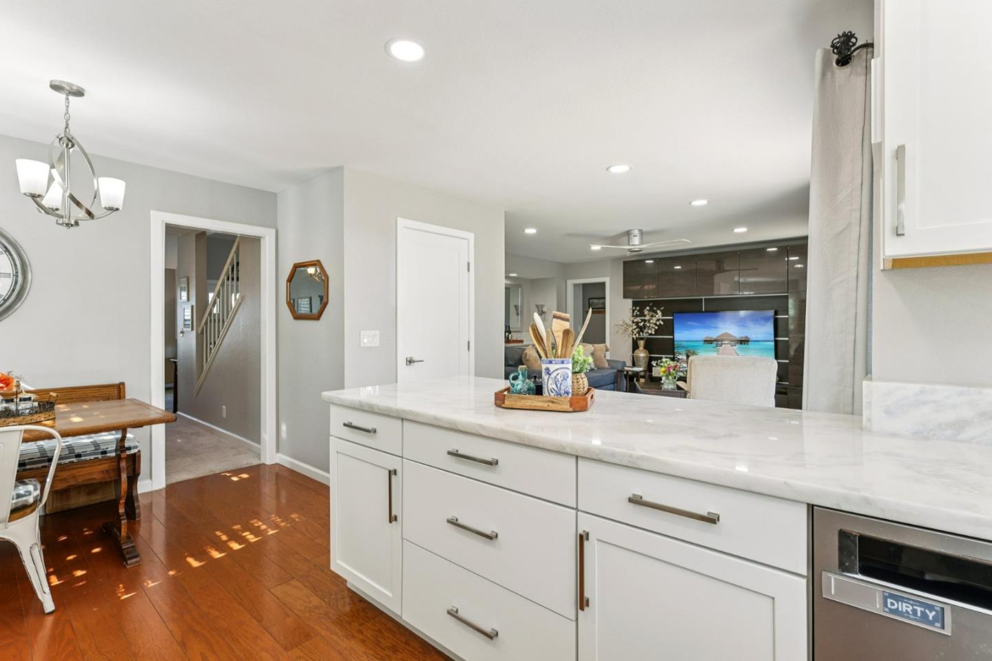 1554 Gilbert Place