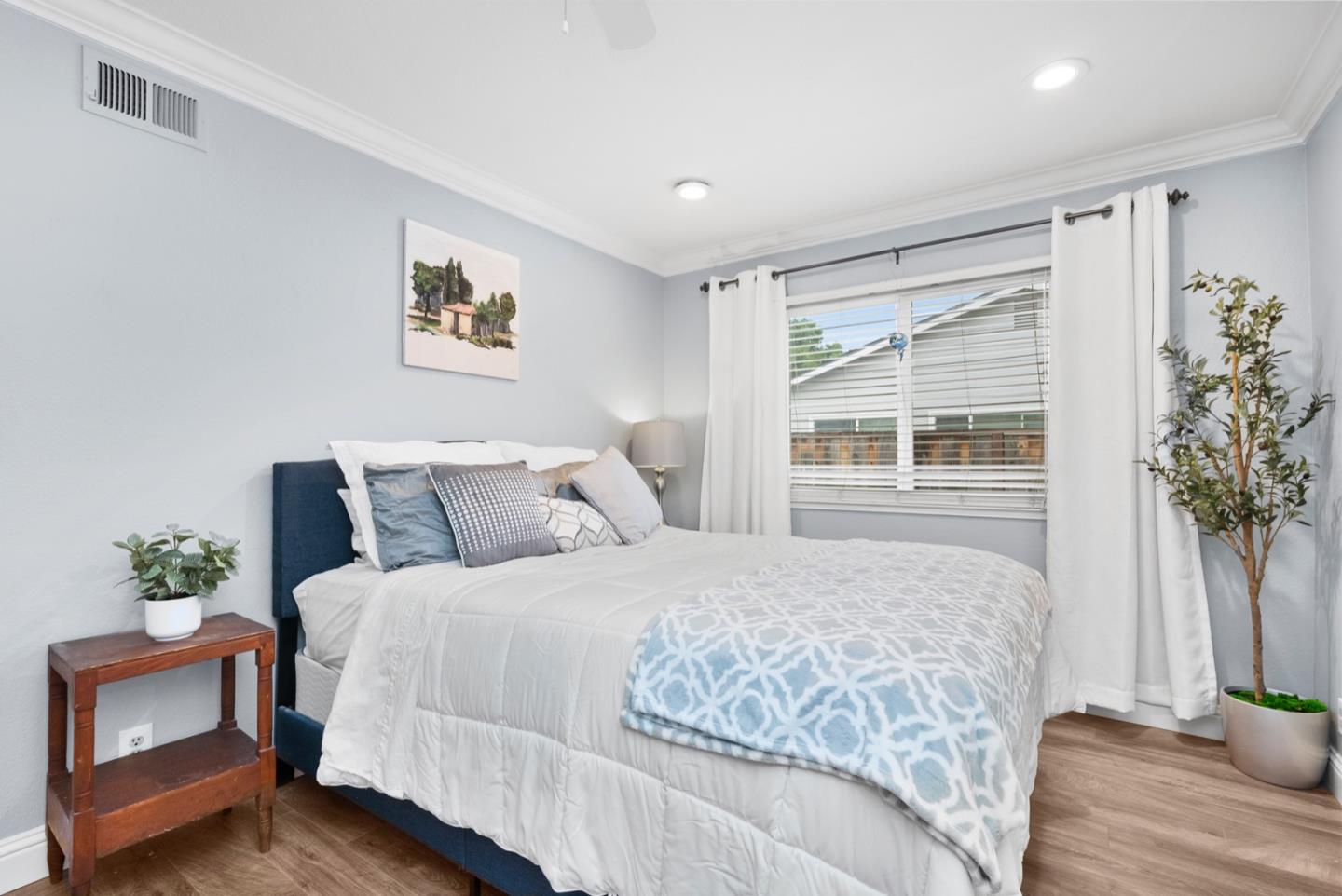 16700 Fountain Avenue