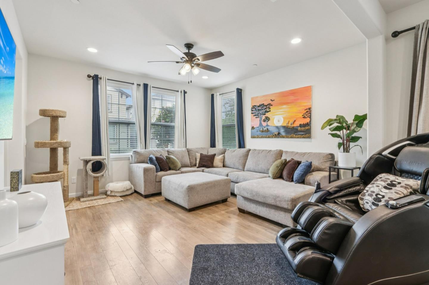 19307 Stonehenge Lane