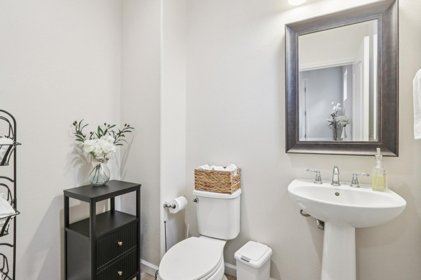 19307 Stonehenge Lane