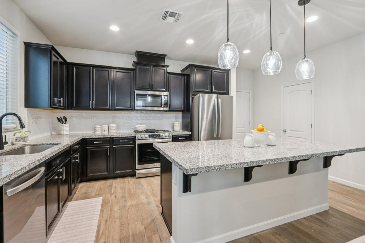 19307 Stonehenge Lane