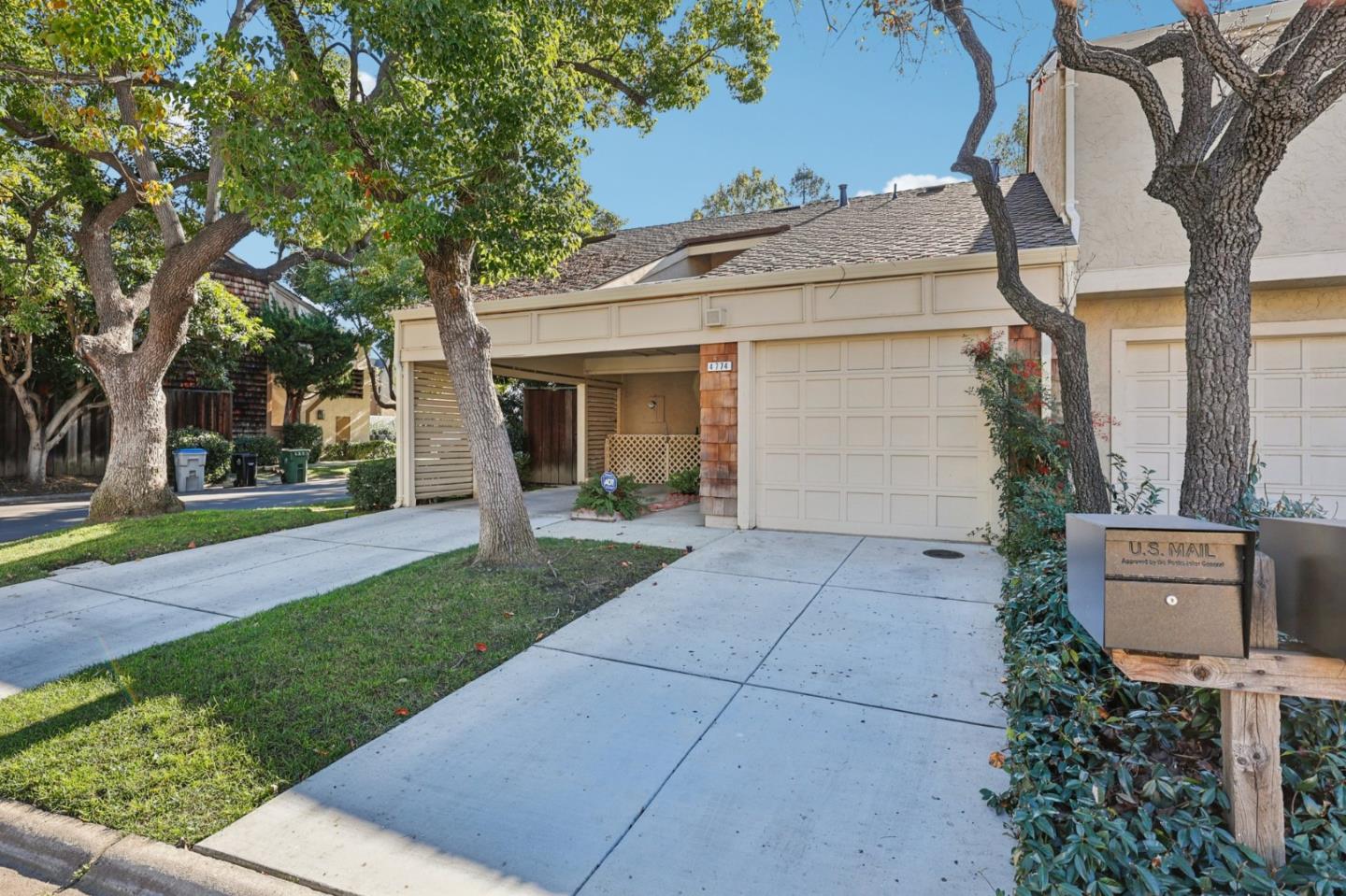 4774 Rio Rita Way