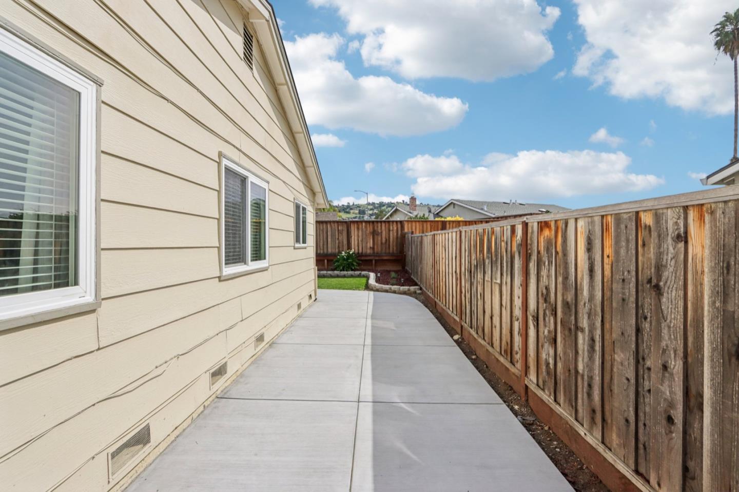 16700 Fountain Avenue