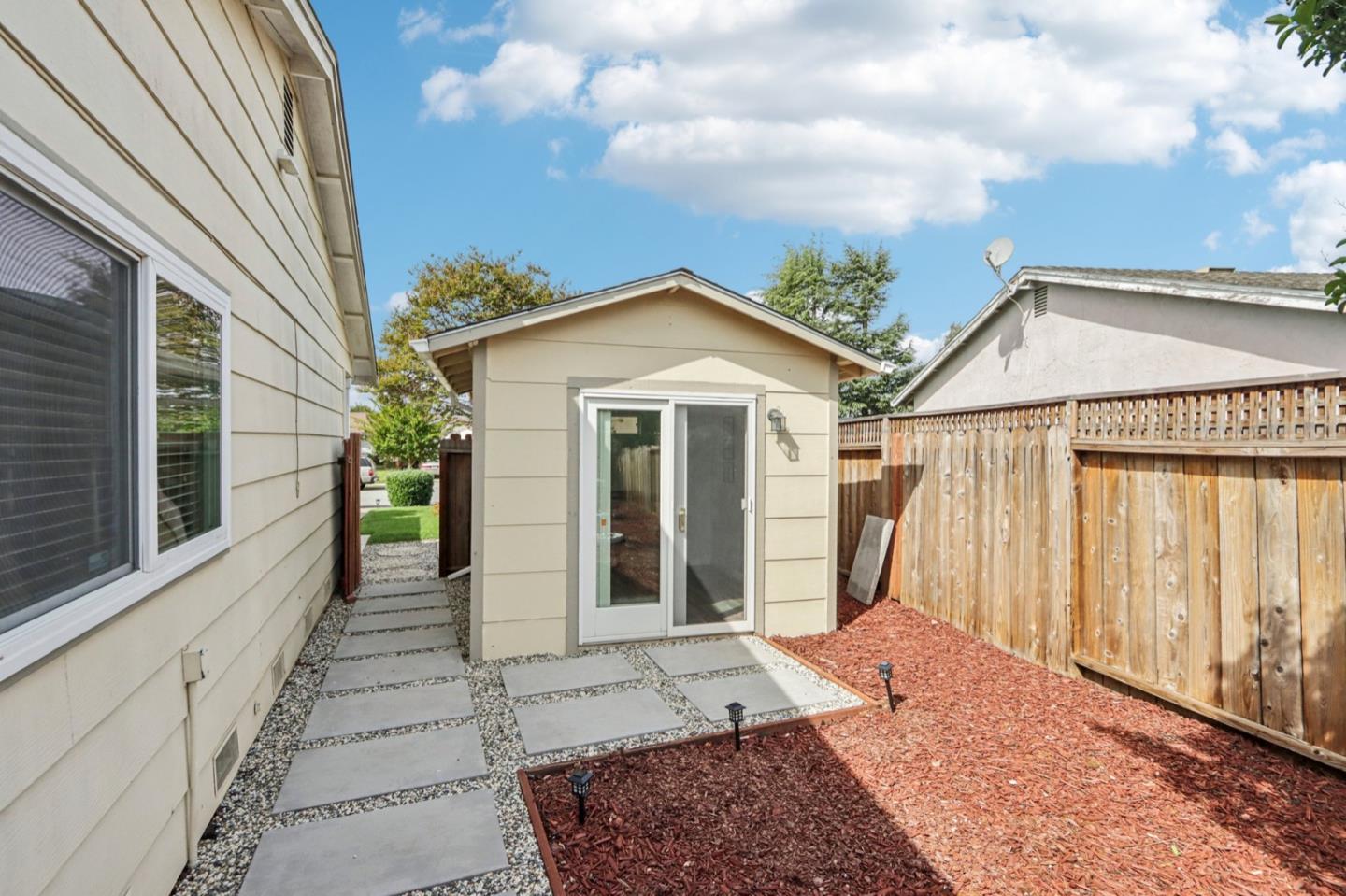 16700 Fountain Avenue