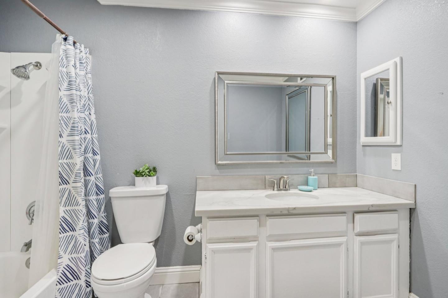 16700 Fountain Avenue