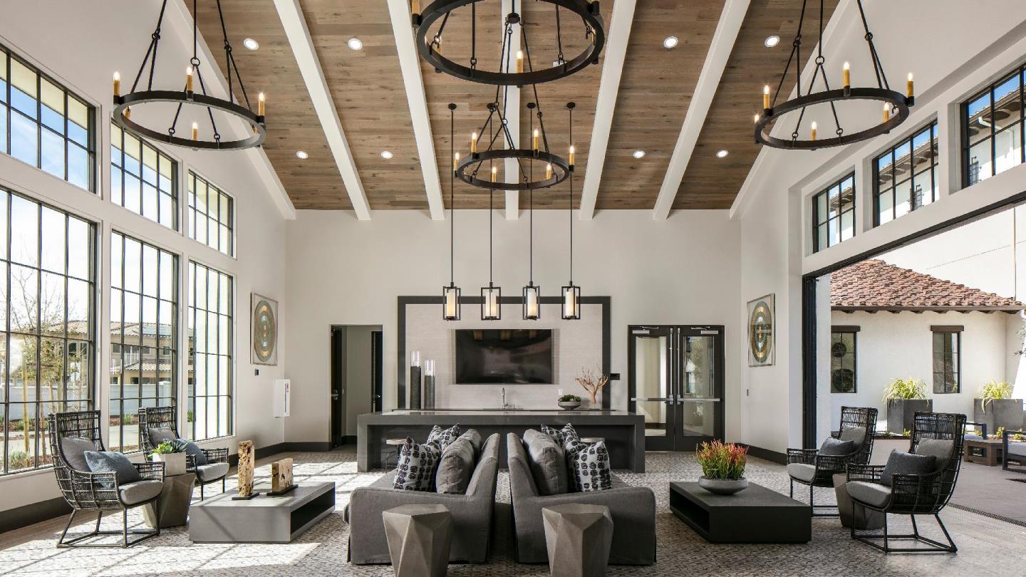 18600 Corte Arcangel