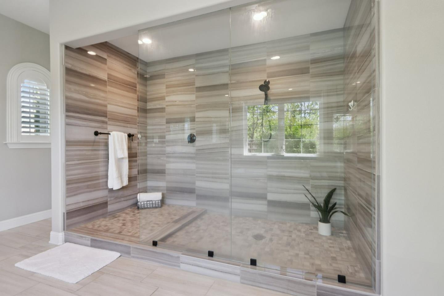 18600 Corte Arcangel