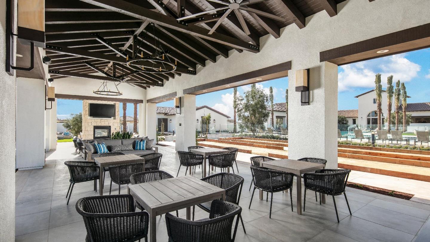 18600 Corte Arcangel