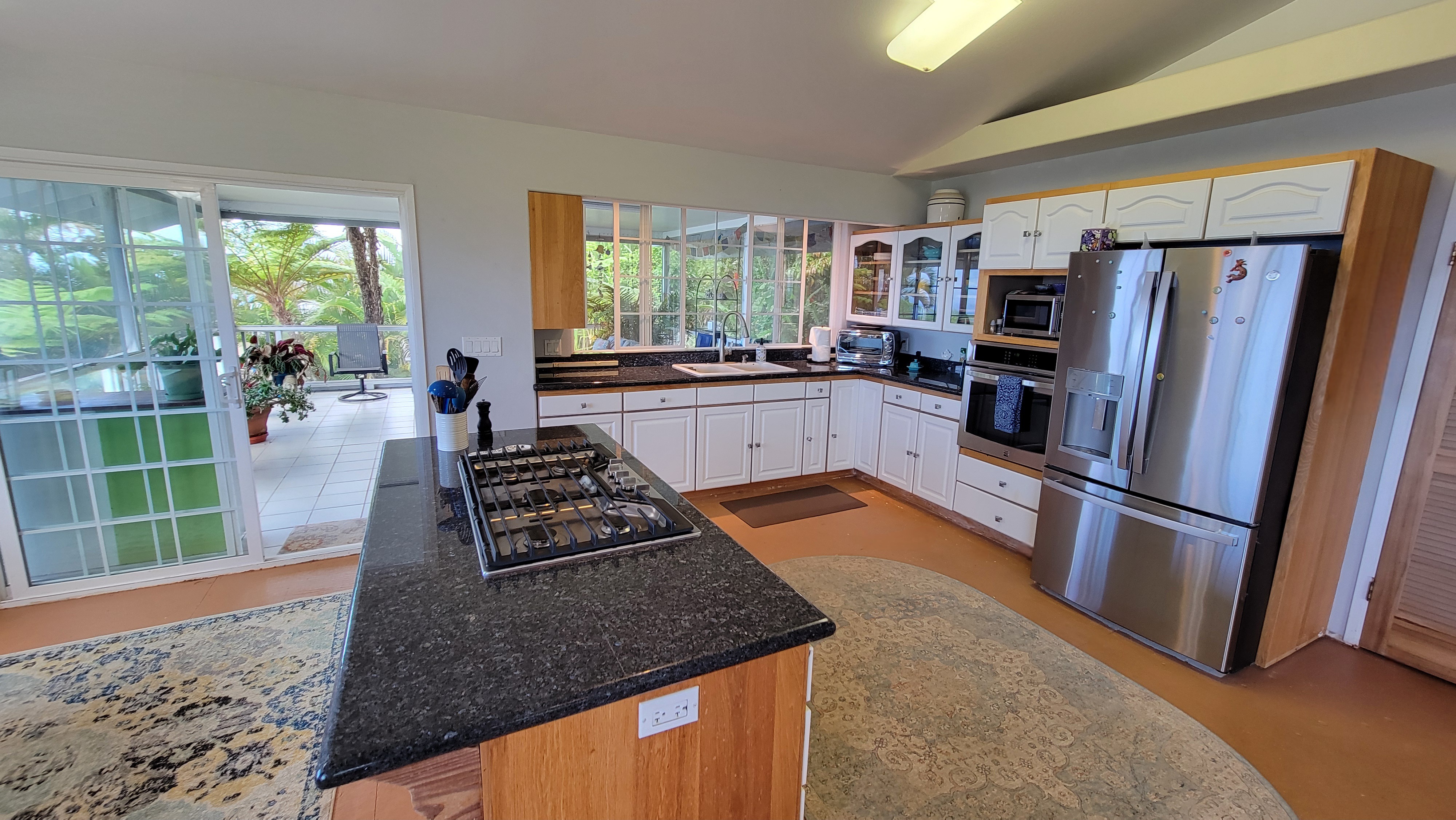81-6632 ALALANI ST