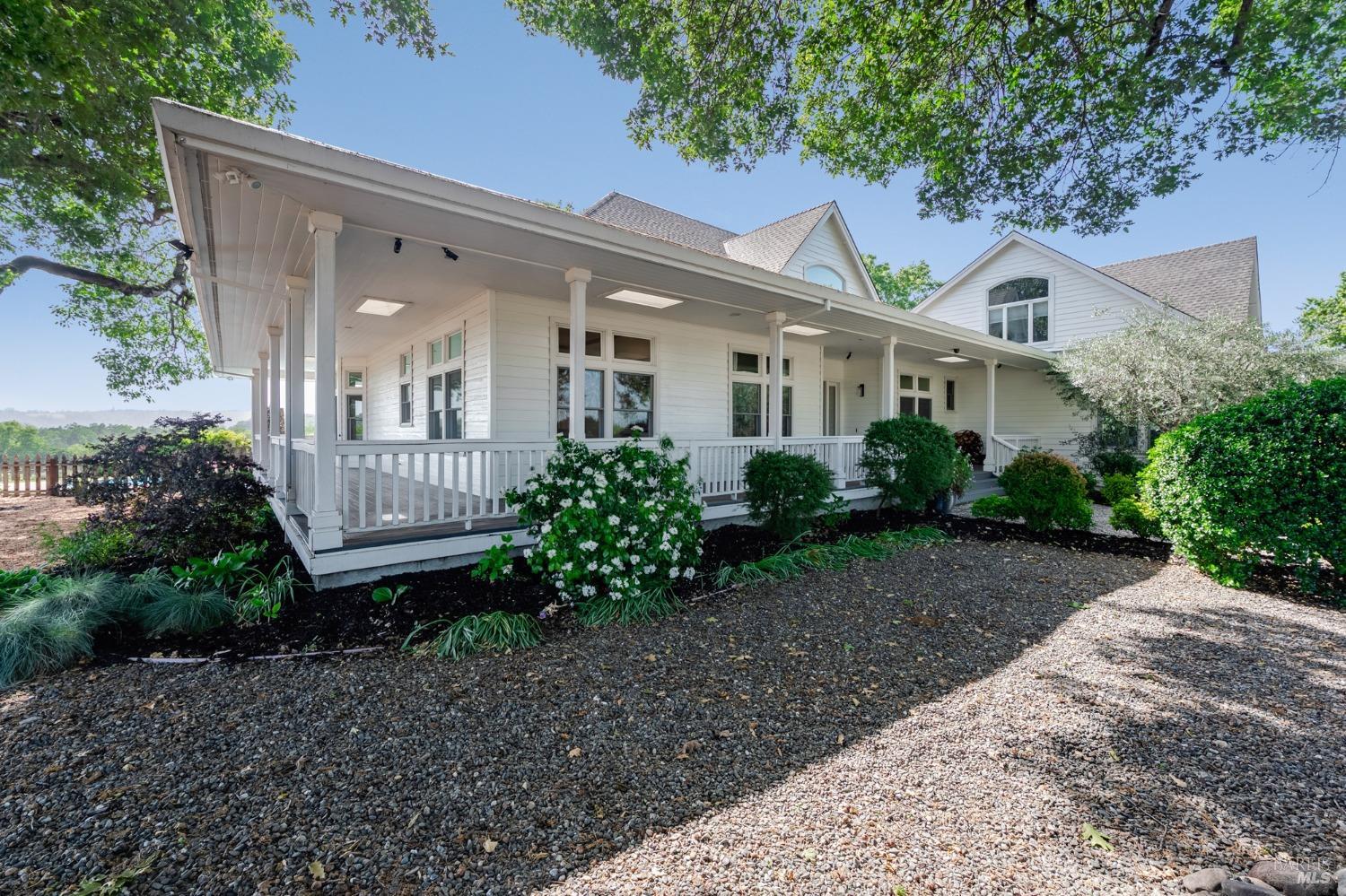 150 Old Vine Ln