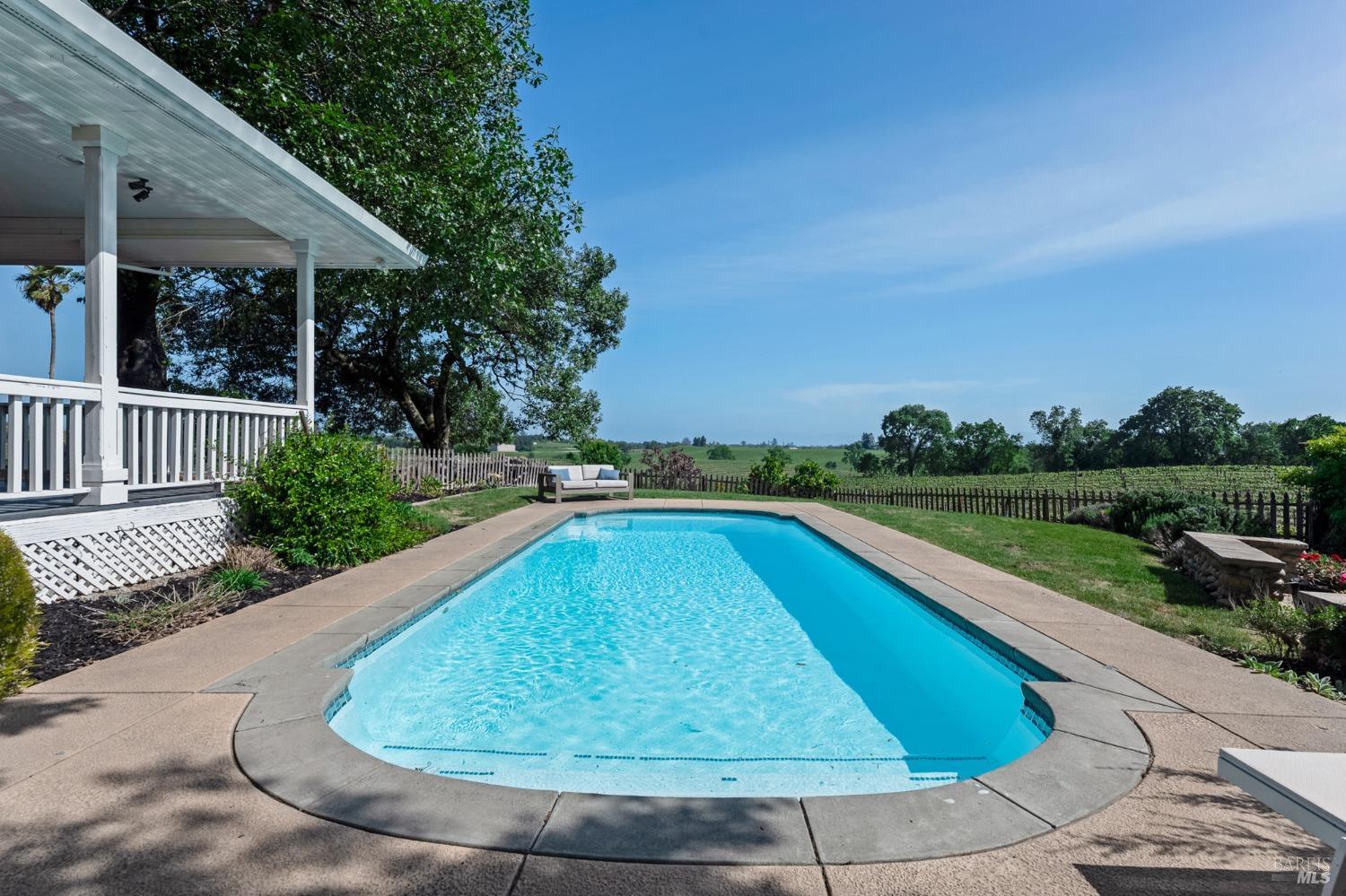 150 Old Vine Ln