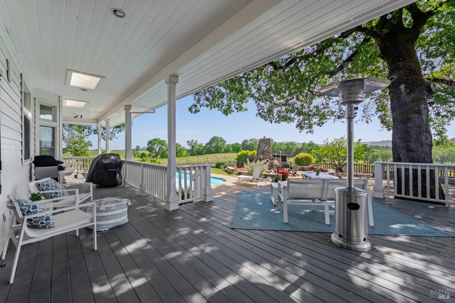 150 Old Vine Ln