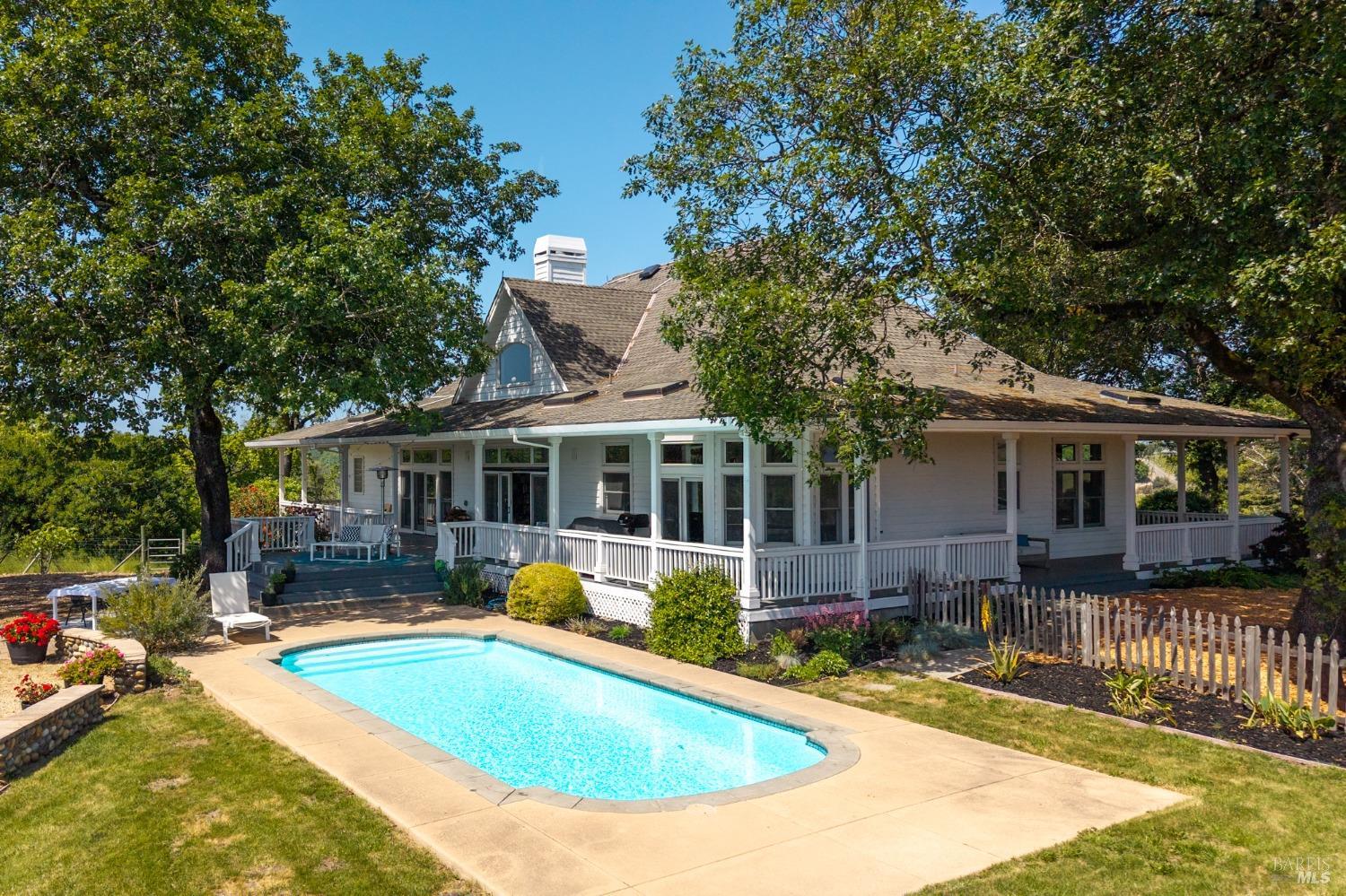 150 Old Vine Ln
