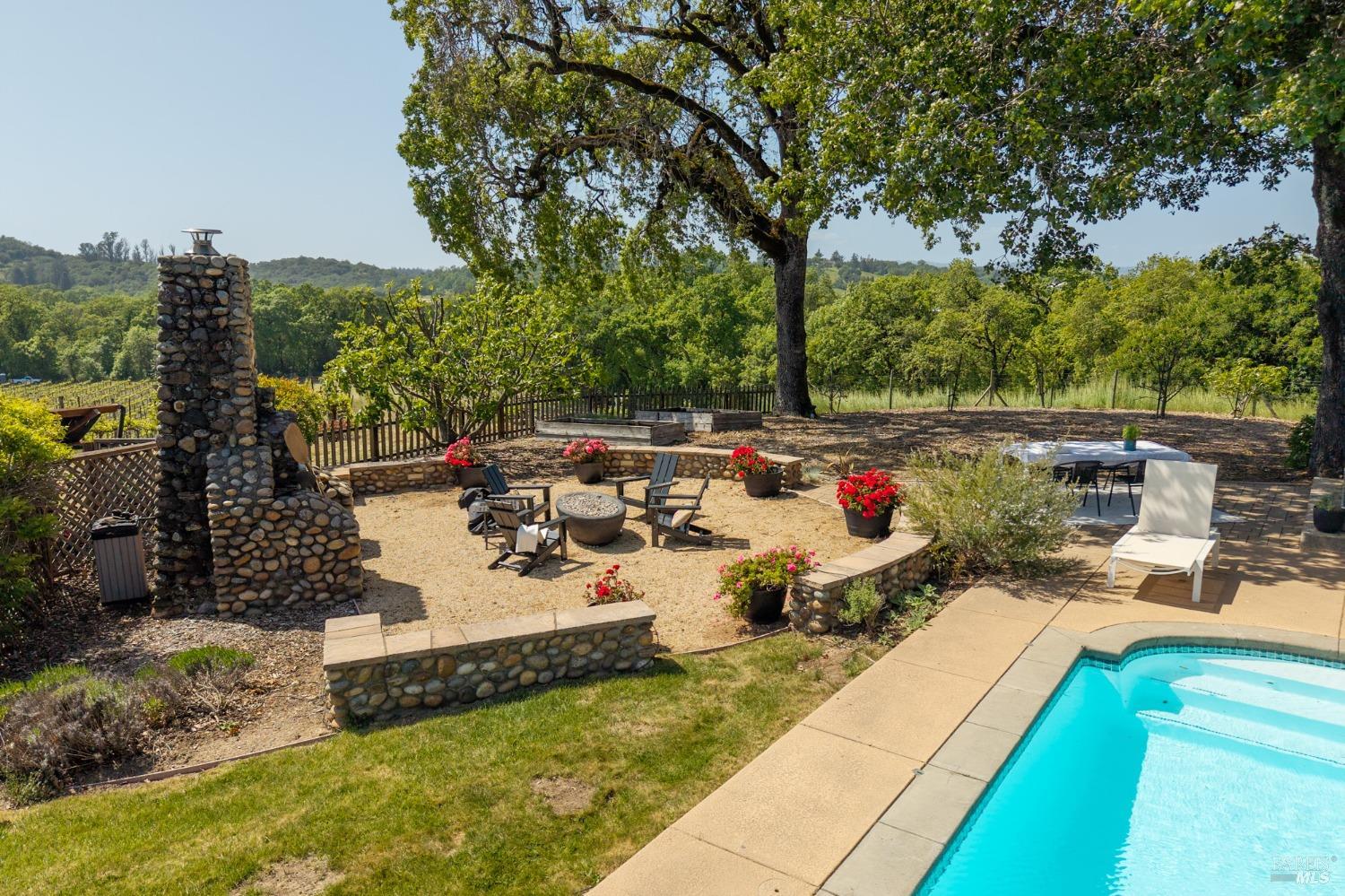 150 Old Vine Ln