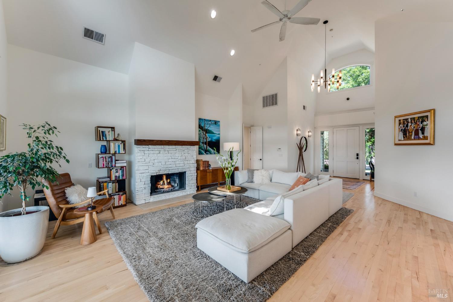 150 Old Vine Ln
