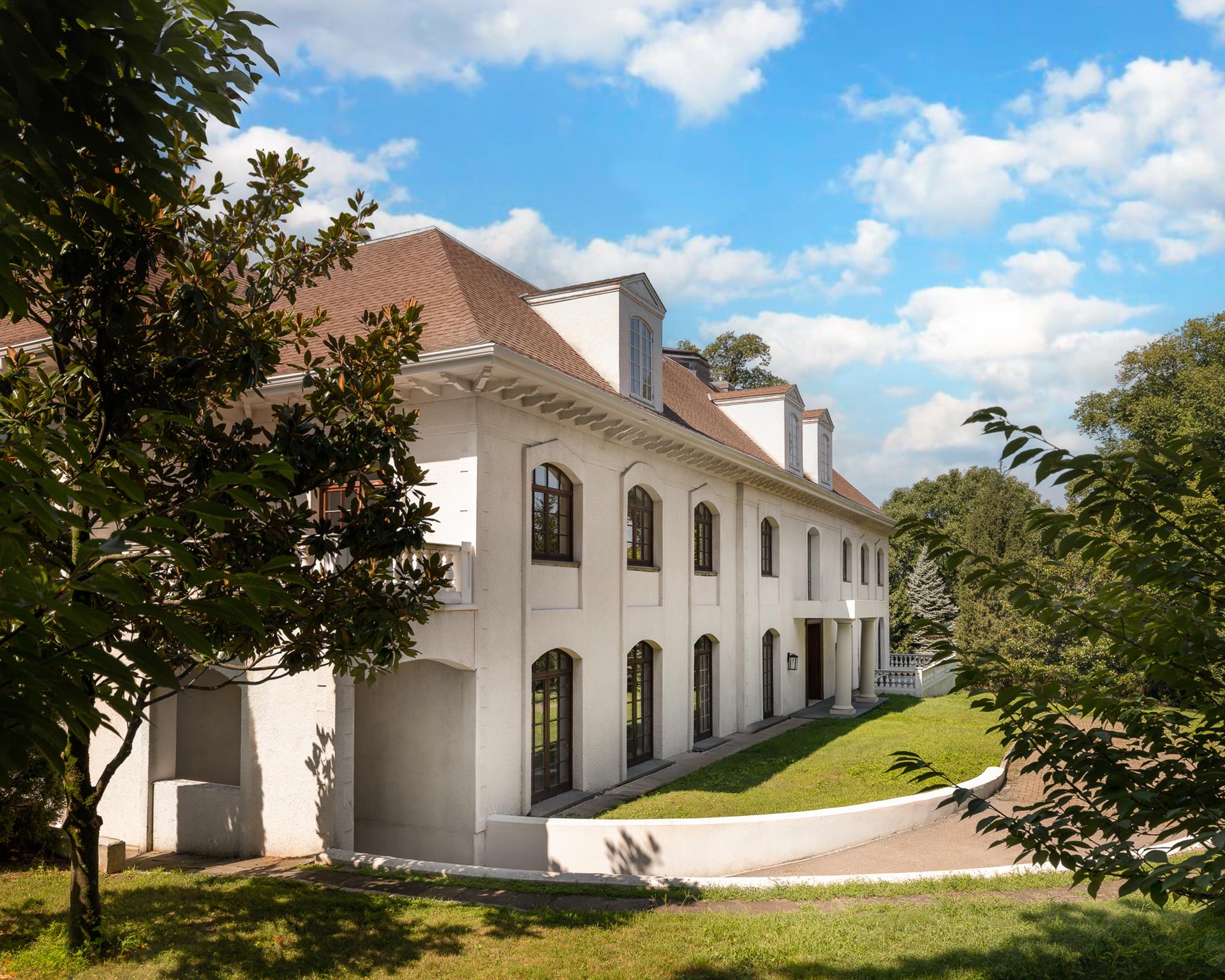 5040 INDEPENDENCE AVENUE, RIVERDALE