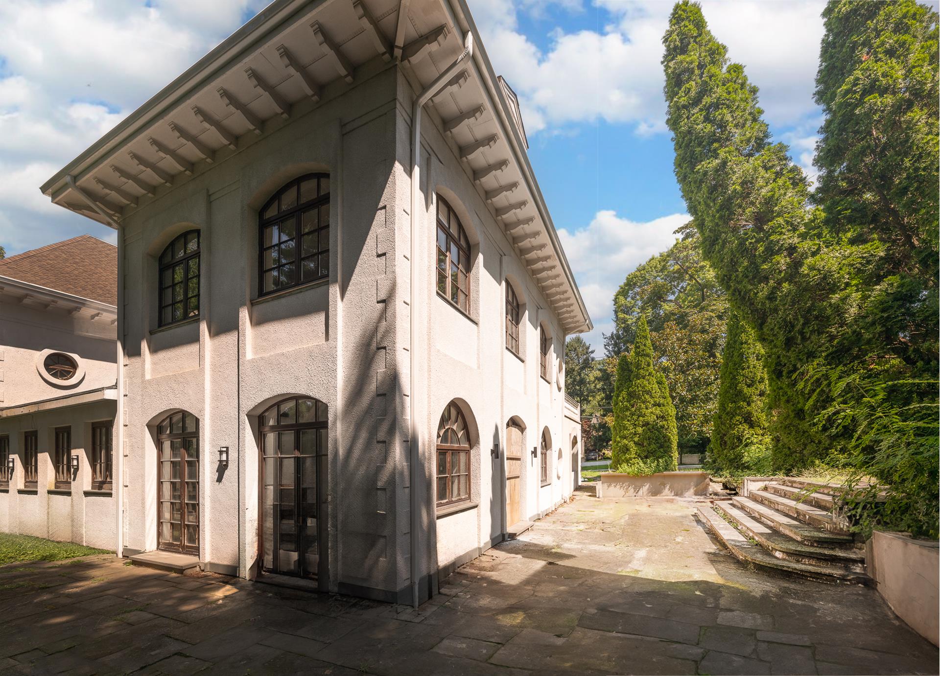 5040 INDEPENDENCE AVENUE, RIVERDALE