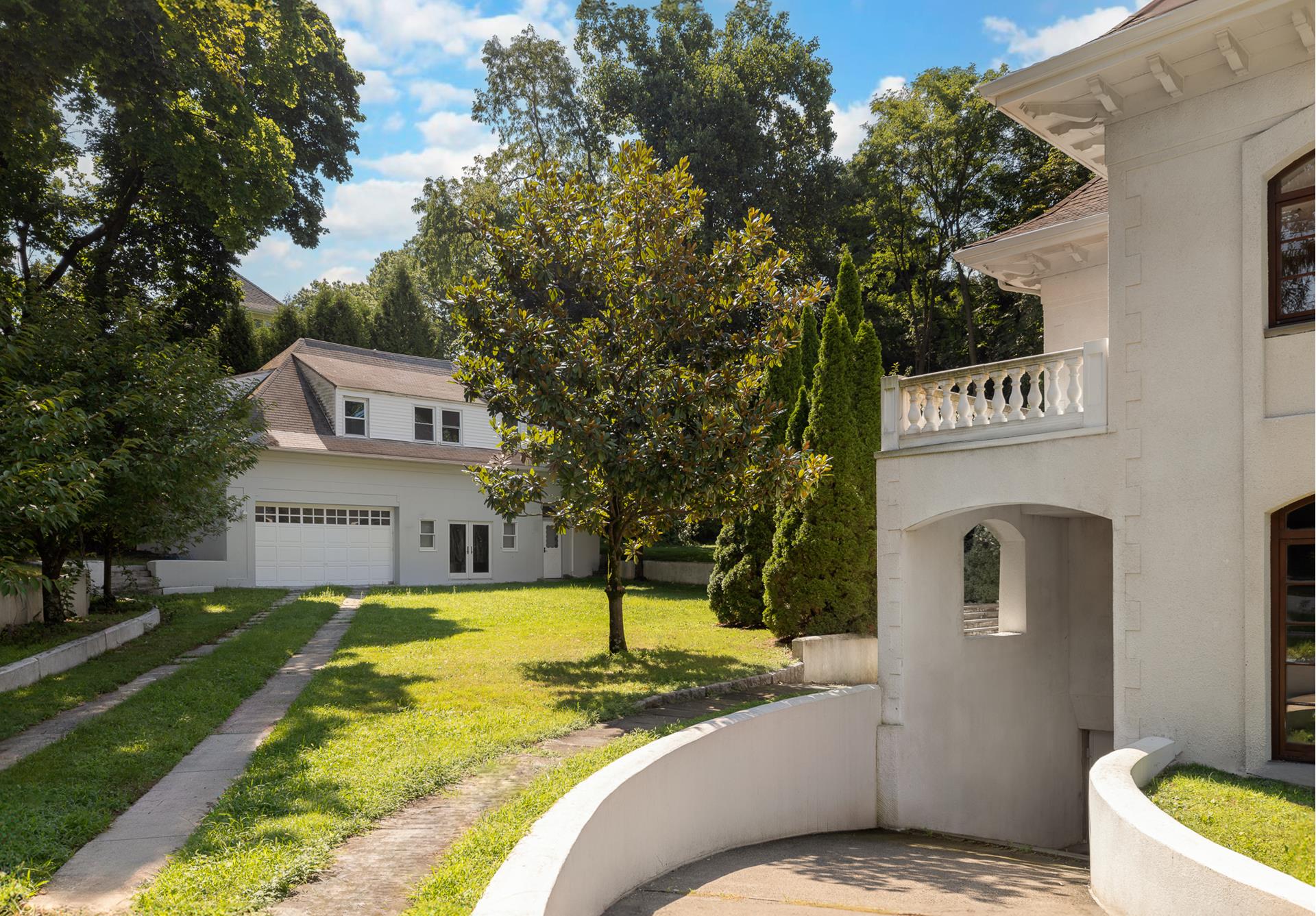 5040 INDEPENDENCE AVENUE, RIVERDALE