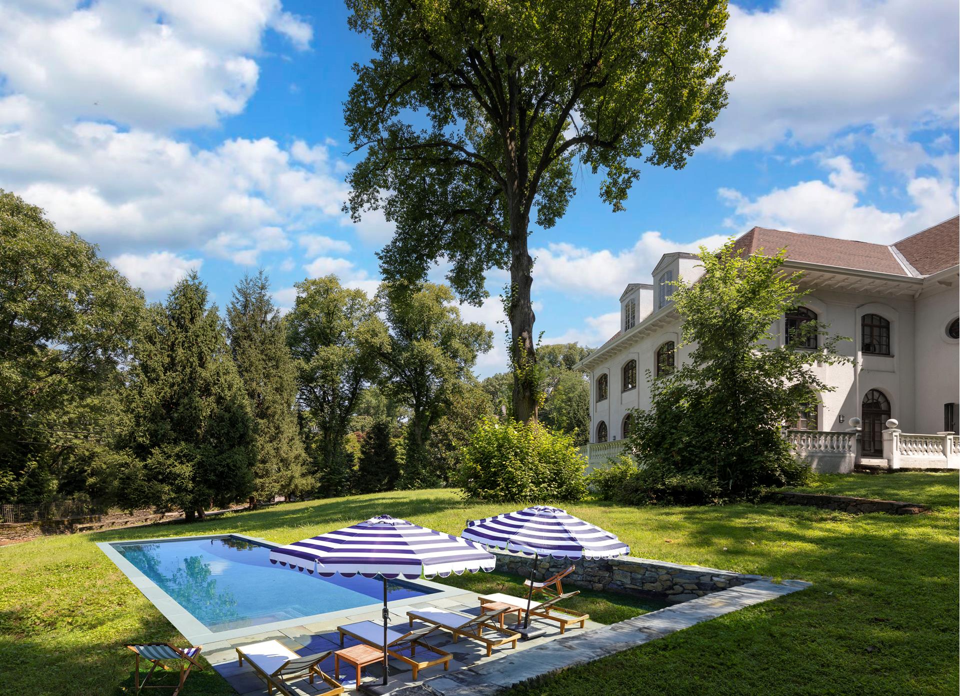 5040 INDEPENDENCE AVENUE, RIVERDALE