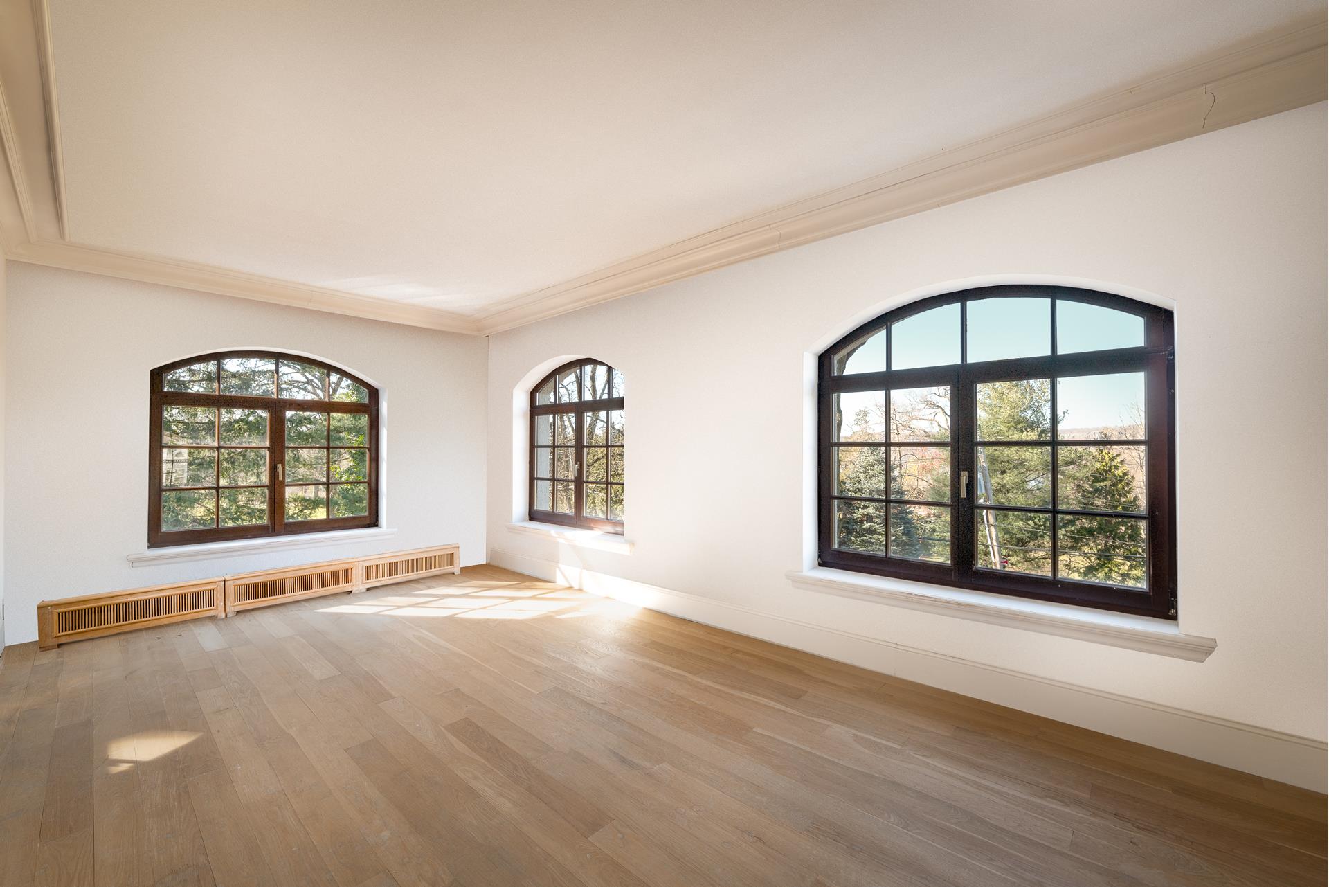 5040 INDEPENDENCE AVENUE, RIVERDALE