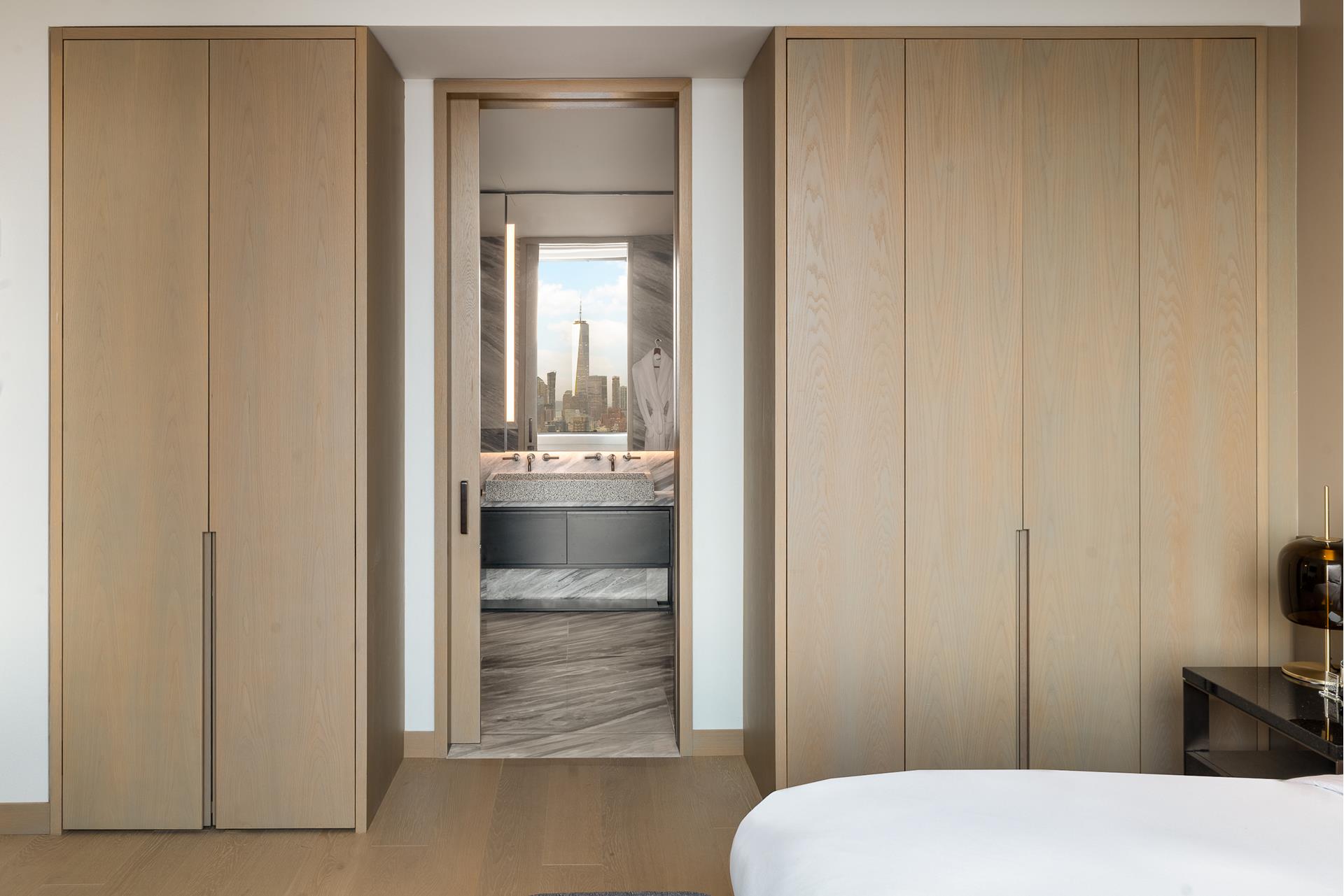 25 W 28TH Street PH40C