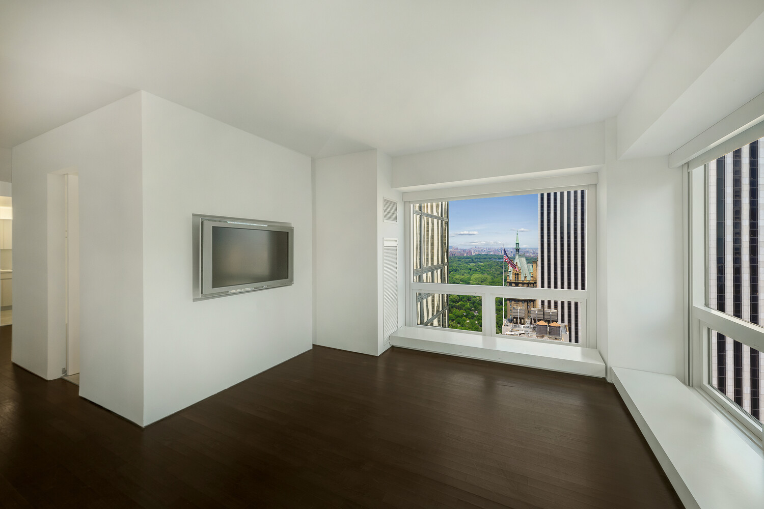 721 5TH Avenue 54D